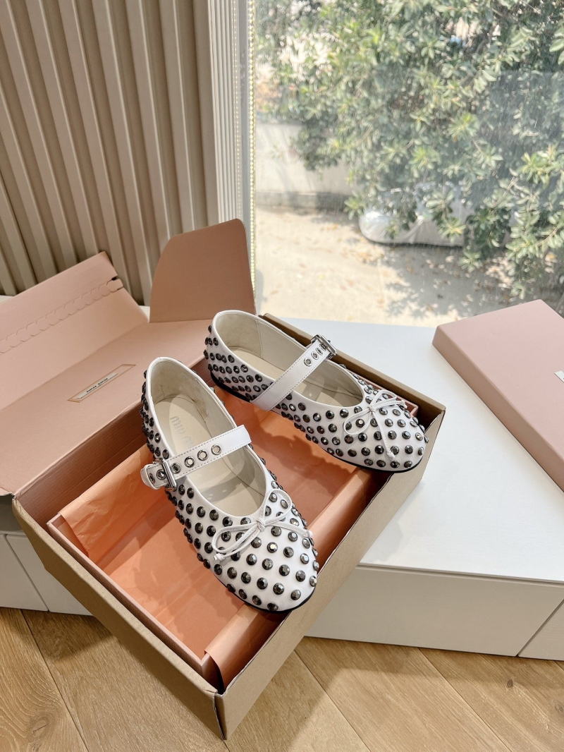 Miu Miu flat shoes